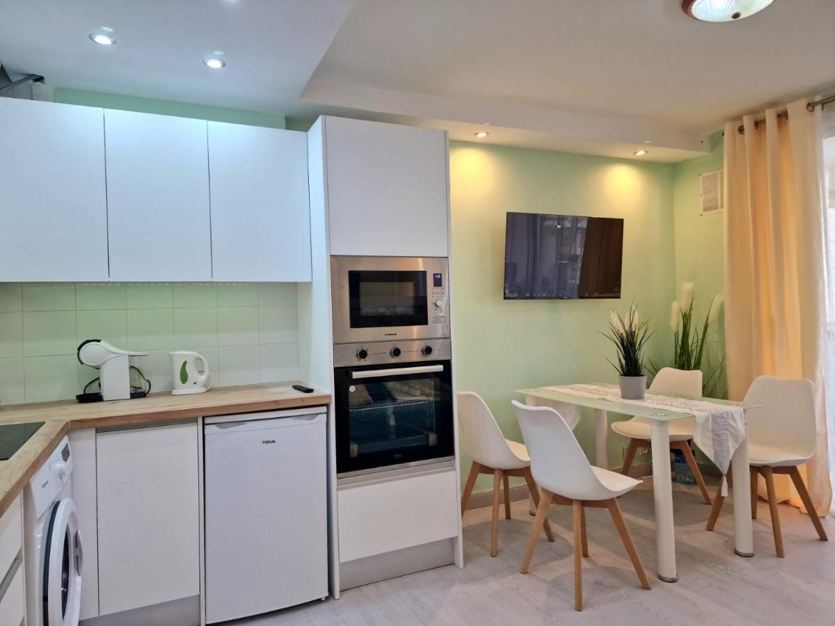 Fresh In Americas, Pe210 Next To The Apartament Arona (Tenerife)